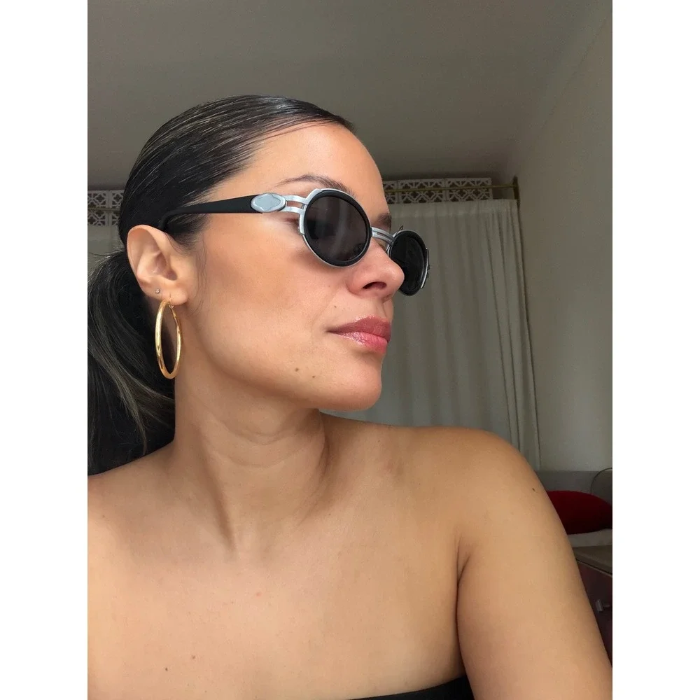 Vintage 90s/Y2K Style Oval Metal Sunglasses